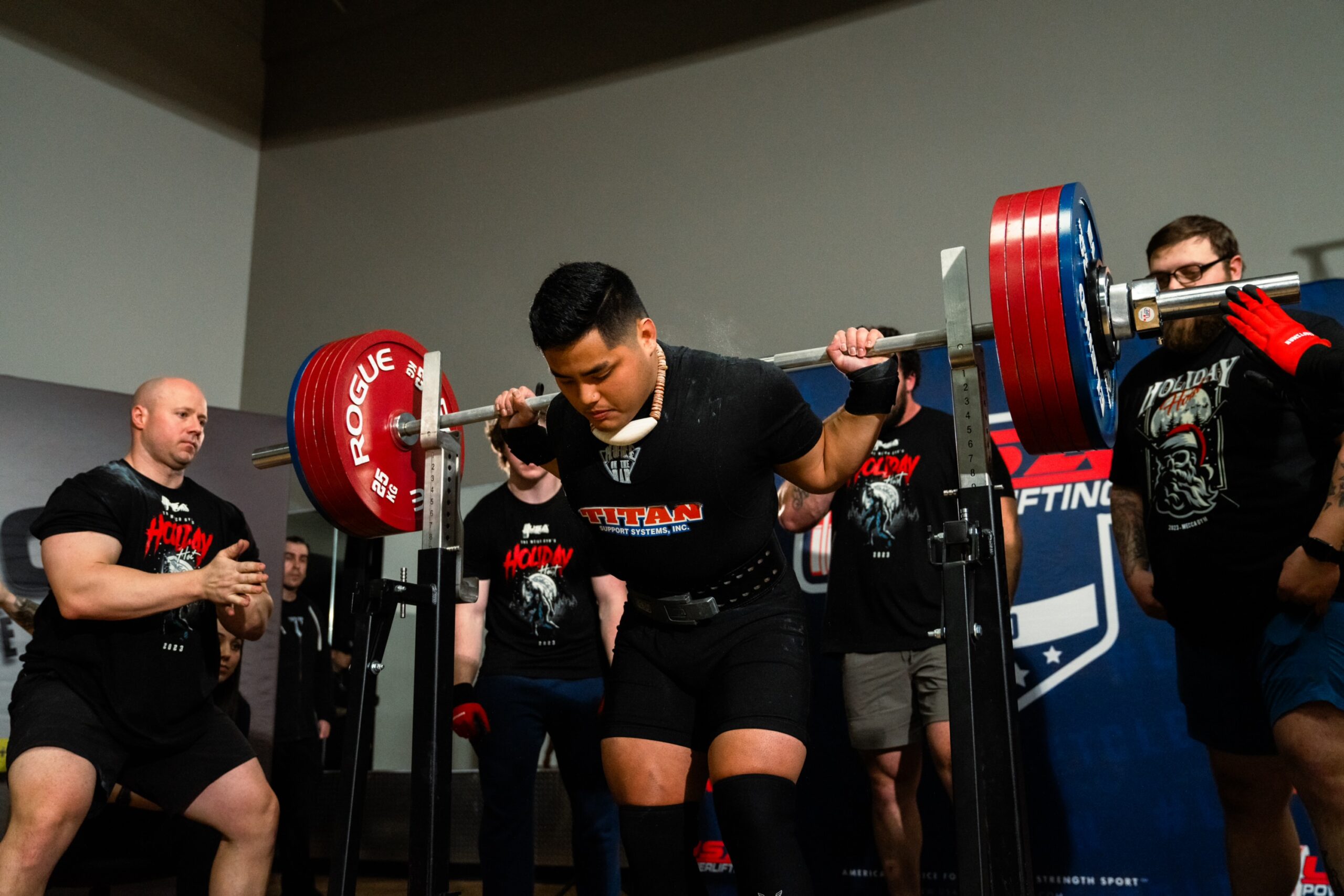 holiday hoist powerlifting meet - (dsc07838)_c. thornton